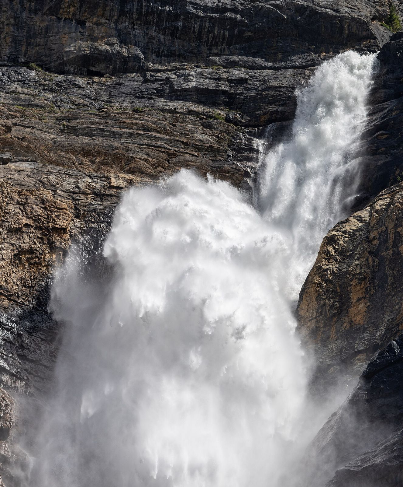 Takakkaw Falls